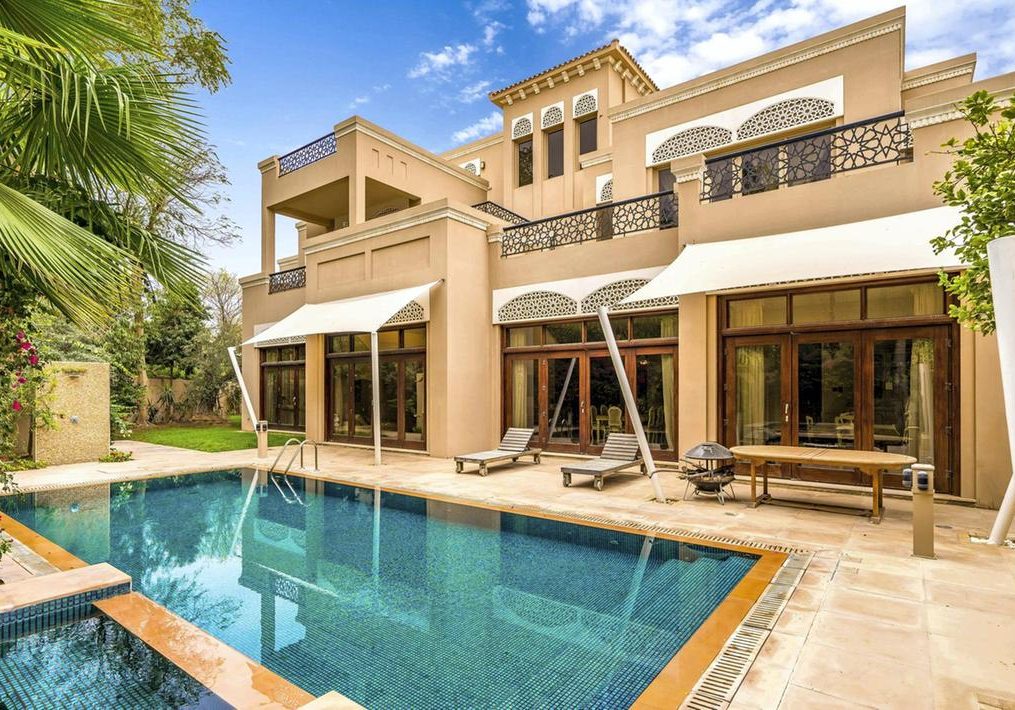 Buy-or-Rent-a-Villa-in-Dubai-by-West-Gate-Real-Estate